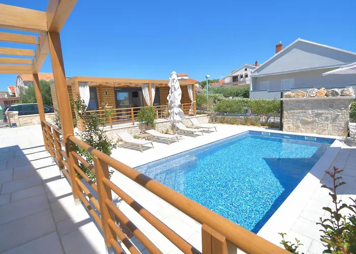 Gorgeous Home In Brodarica
