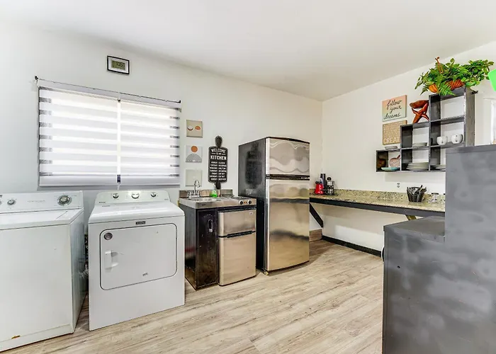 Springdale Vacation Rental ~ 9 Mi To Fayetteville!