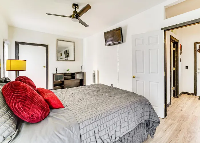 Springdale Vacation Rental ~ 9 Mi To Fayetteville!