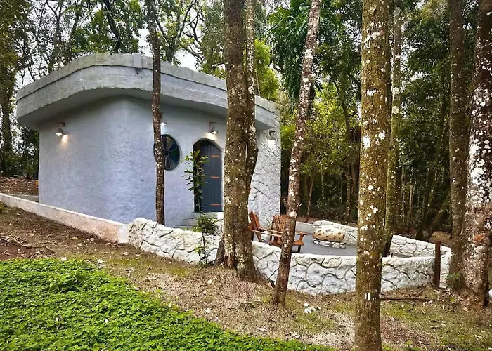 Caverna dos Dinossauros, Vila Mágica