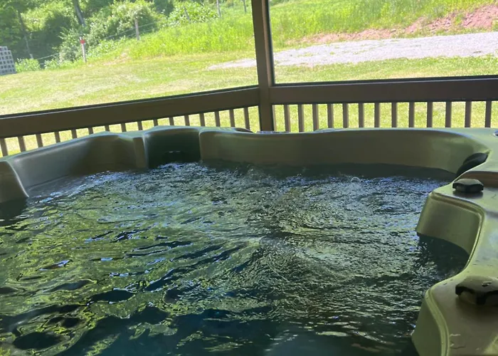 Seneca Cabin - Relax, Refresh, Renew