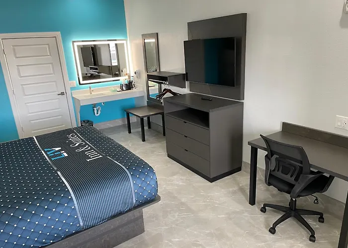 Liv Inn & Suites Houston