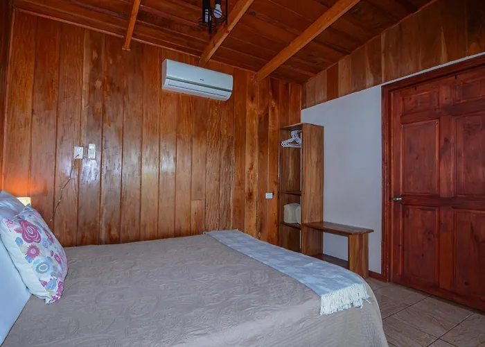 Las Marias Monteverde - Mountain View Cottages & Gardens