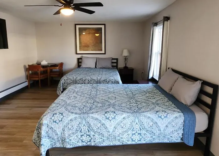 Golden Arrow Motel