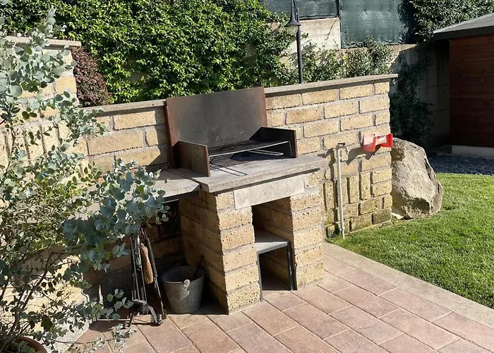 Villa "Lago Blu" Vista Lago Di Bracciano, Con Vasca Idromassaggio Esterna