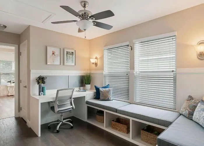 Beautiful 4 Bedroom Near Rosemary Beach!