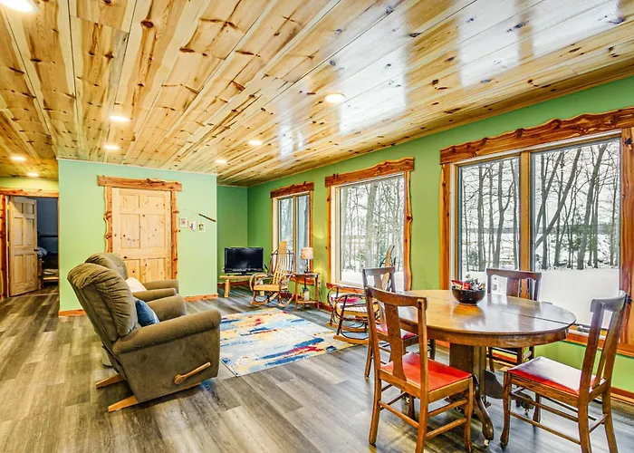 Pokegama Lake Vacation Rental W/ Shared Boat Dock!