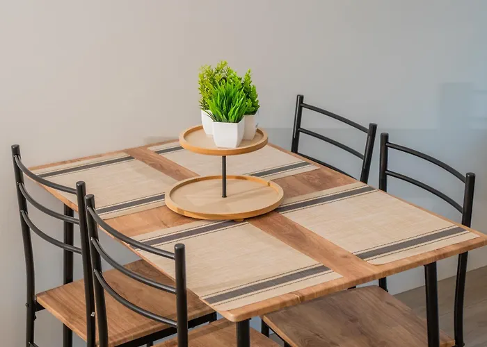 Silverstone Downtown Center Long-Stay Home In Vancouver