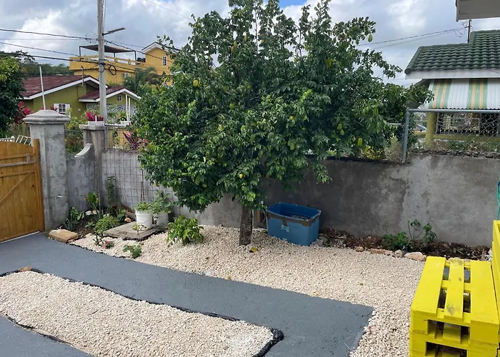 Sians Starfruit Villa