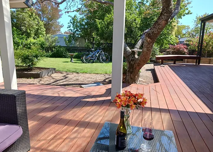 Doonside Private Cottage At Grossi Point Reserve