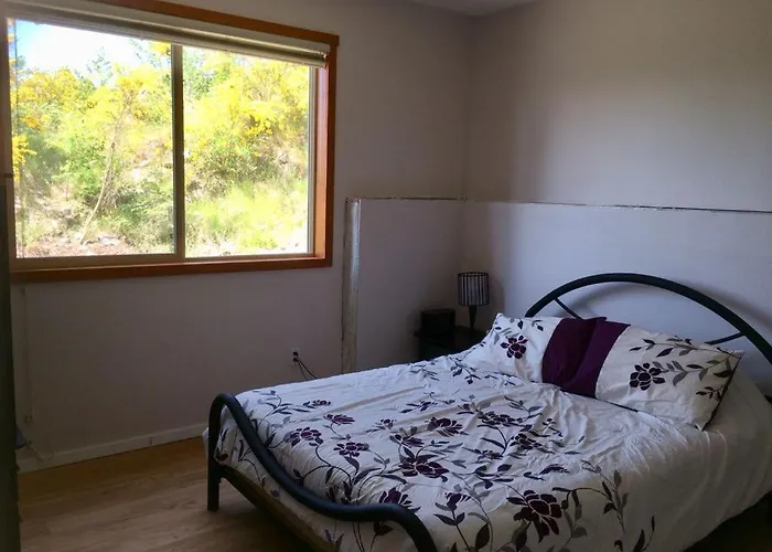 Beaches Downtown Suite In Sechelt