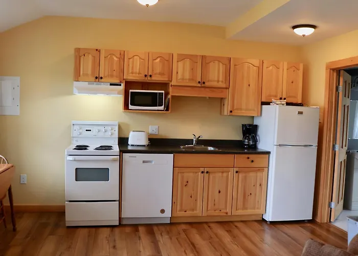 Shining Waters - Ingleside Cottages