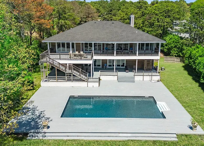 Villa Skylar