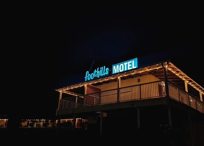 Foothills Motel