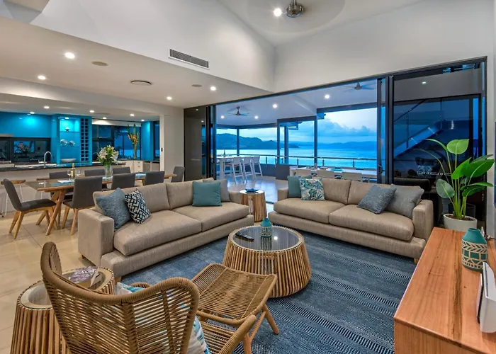 Edge 16 - Hamilton Island - Waterfront, Golf Buggy And Sea Views