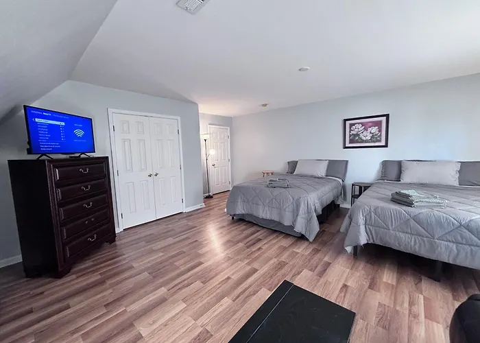 Amazing 4 Bdrm Home W Garage In Charlotte
