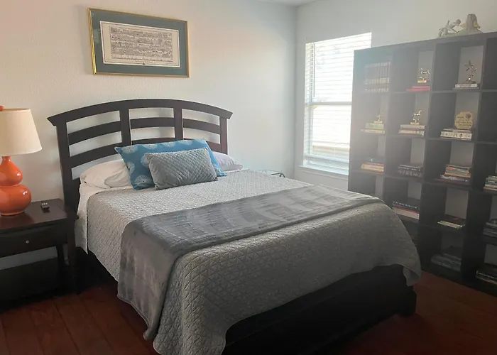Top Location! Spacious Home Near Downtown&Events