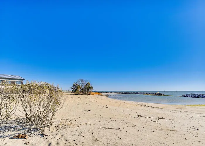 Windmill Point' Home: Steps To Beach & Pier!