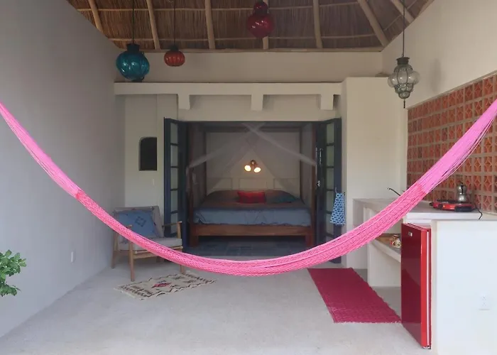 Casa Clara 2 Bedrooms And 2 Kitchens With A Large Flowery Garden