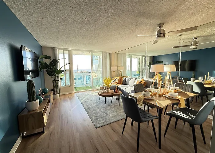 Oceanfront 1 Bedroom Oasis W Parking & Pool 107