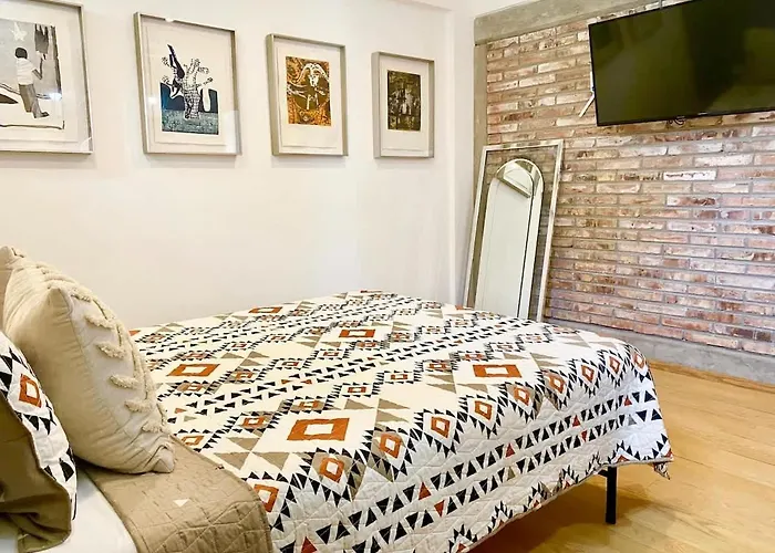 Edgy Vibes Studio In Tijuana
