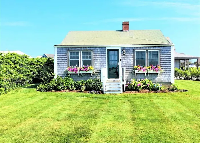 Luxury Dreamy Madaket Destination - Beachside, Ocean Views & Lifelong Memories