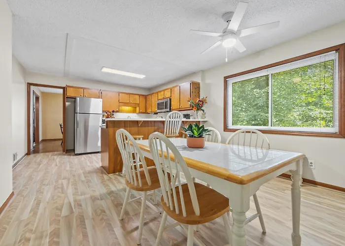 Spacious 3Br Retreat Near Summit Skyride & Stone Mountain Park