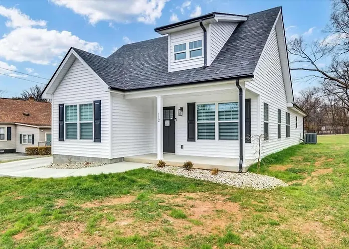 Central Bardstown Home Near Distilleries & Dining