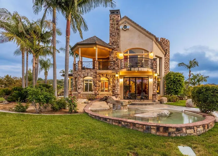 Secluded Boulder Groves Resort Getaway!