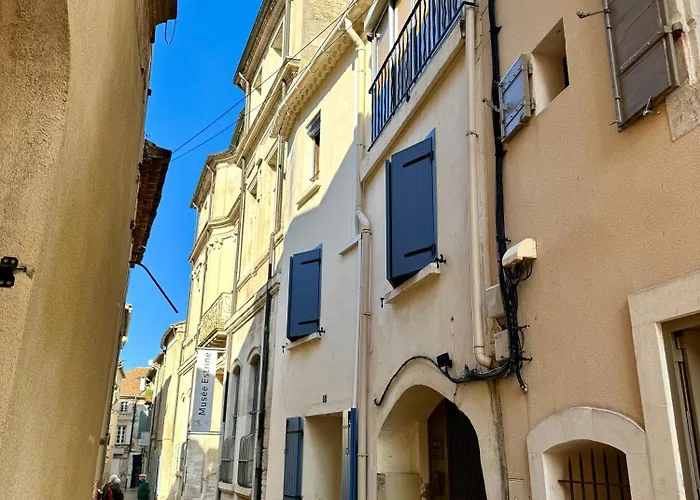 Superbe Appartement Grande Terrasse Centre Ville St Remy