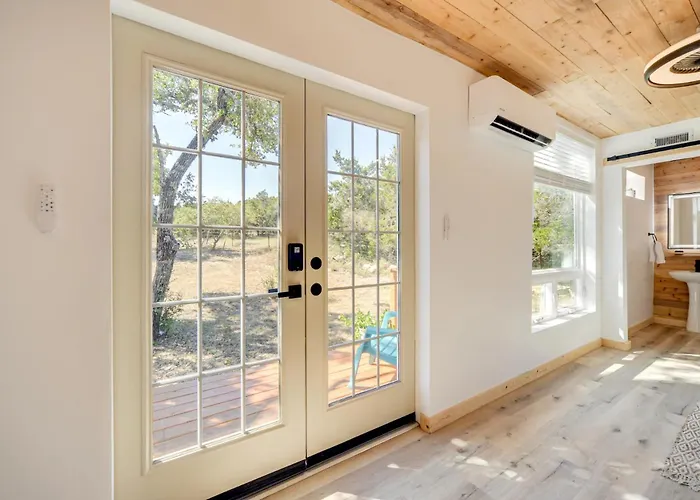 Modern Hill Country Container