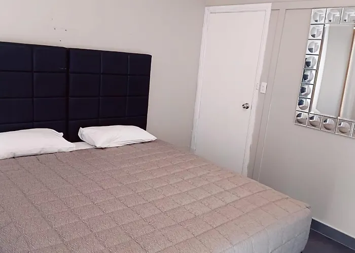Cooee Motel