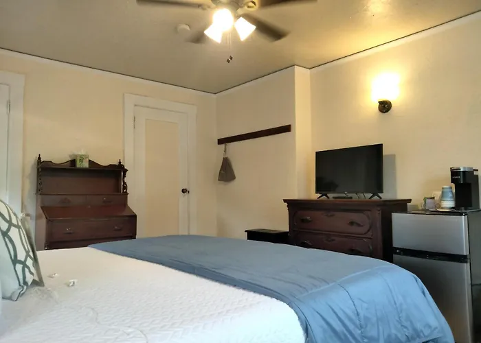 Cherokee Lodge