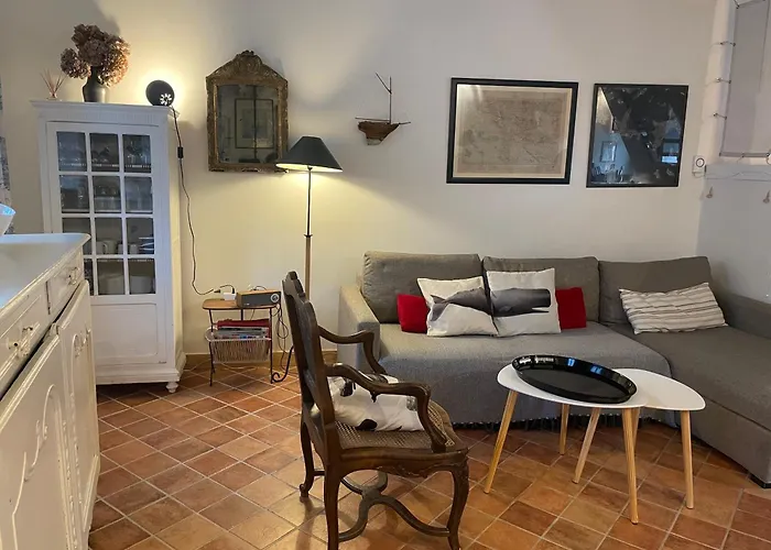 Maison De Pecheur A L'Entree Du Bourg De L'Ile-Aux-Moines, Pour 4 Personnes
