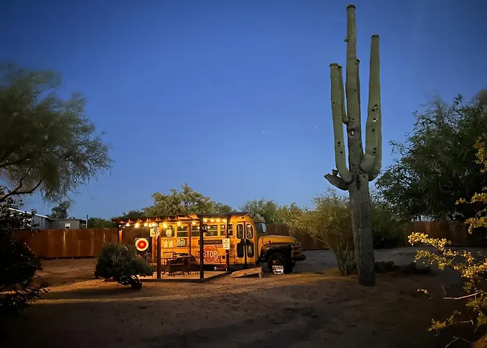 Bus Stop Saloon *Heart Of Cave Creek*