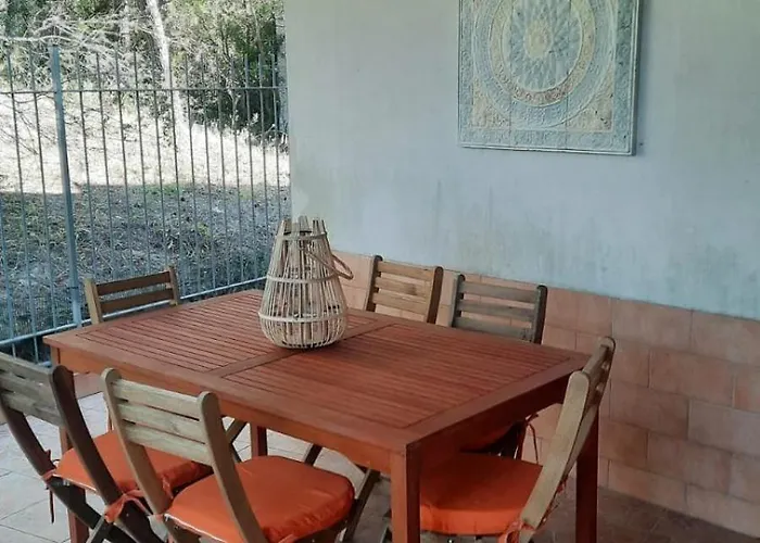 Villa Immersa In Pineta 100M Dalla Spiaggia