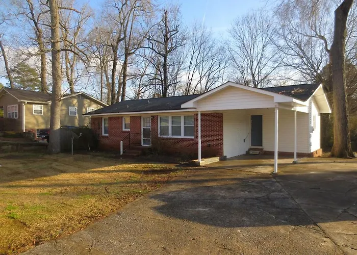 3 Bed 2 Bath Renovated House In West Rome