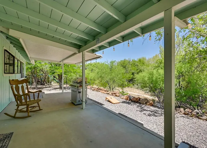 Near Hiking: Creekfront Verde Valley Retreat