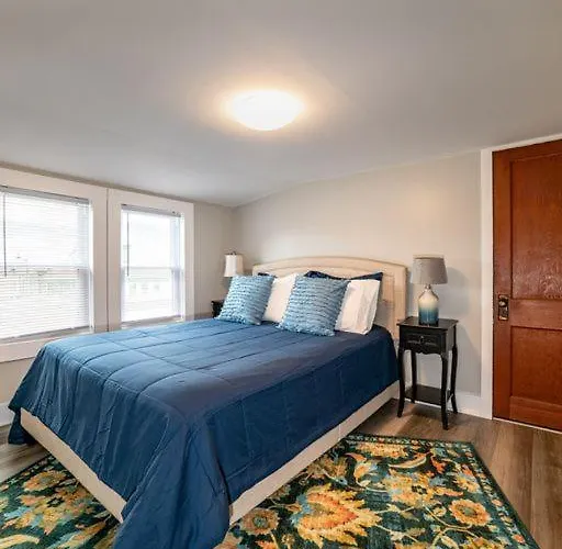 2 Beds, Trailer Parking, Direct Snow & Atv Trail Access