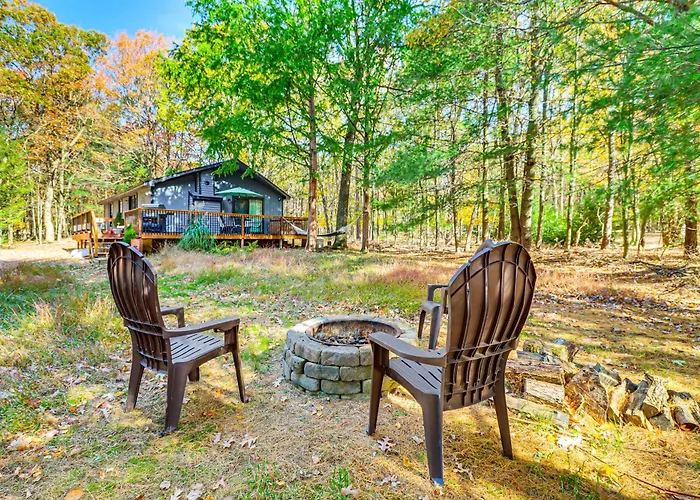 Peaceful Pocono Gem! Cabin 6 Mi To Dtwn Jim Thorpe