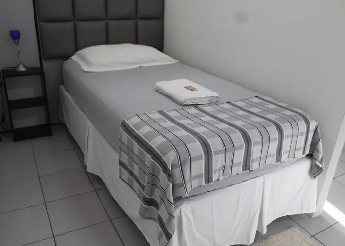 Flat completo - ótima . localização -Centro