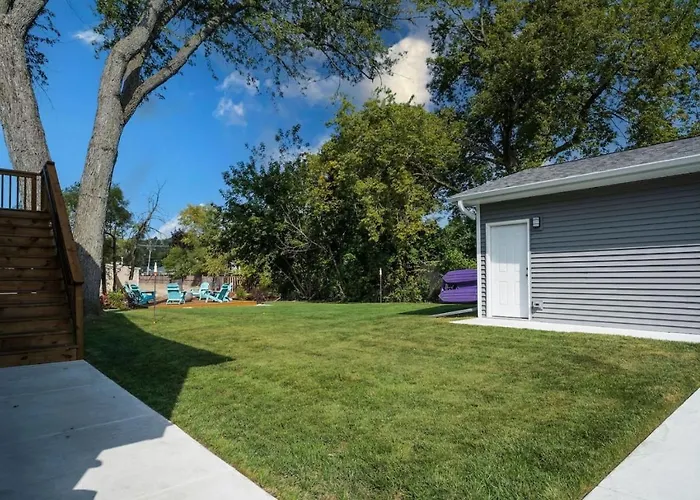 Harbor Clubhouse 3Bed 3Bath Modern Waterfront With Hot Tub And Pet Friendly