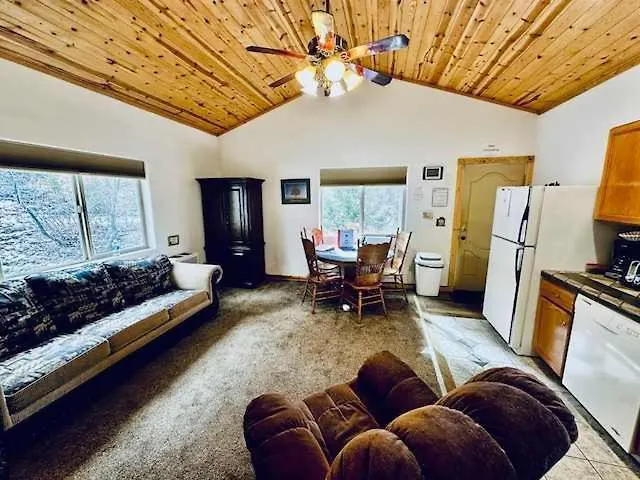 Yosemite Woods Duplex In Yosemite-Upper Unit
