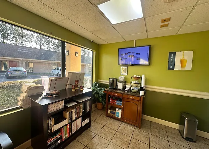 Guest Cottage & Suites By Oyo Brunswick-Golden Isles