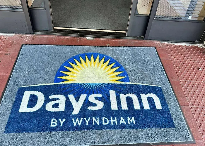 Days Inn By Wyndham San Diego Vista