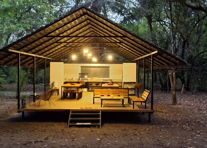 Four Monkeys Eco Lodge - Jungle & Beach