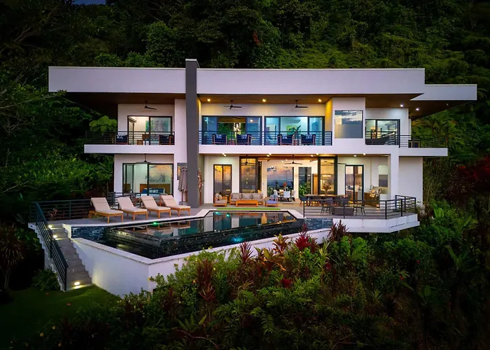 Casa Amigos - By Pura Villas