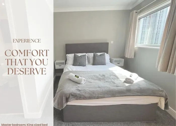 Ultra-Luxury City Centre 2 Bed Apartment, With Free Parking