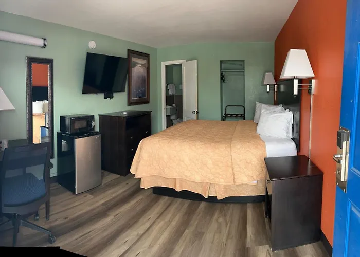 Town & Country Motel