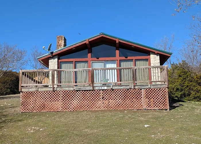 Cedarvale Cabins Turner Falls